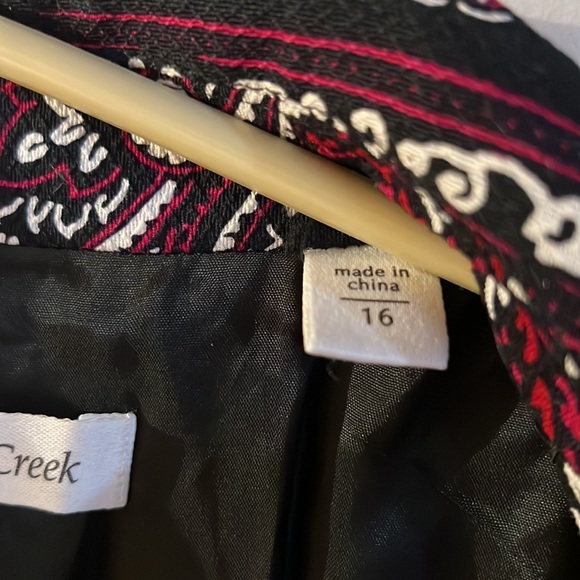 Coldwater Creek short jacket.Slightly gathers sleeve Paisley bandanna - Picture 2 of 6